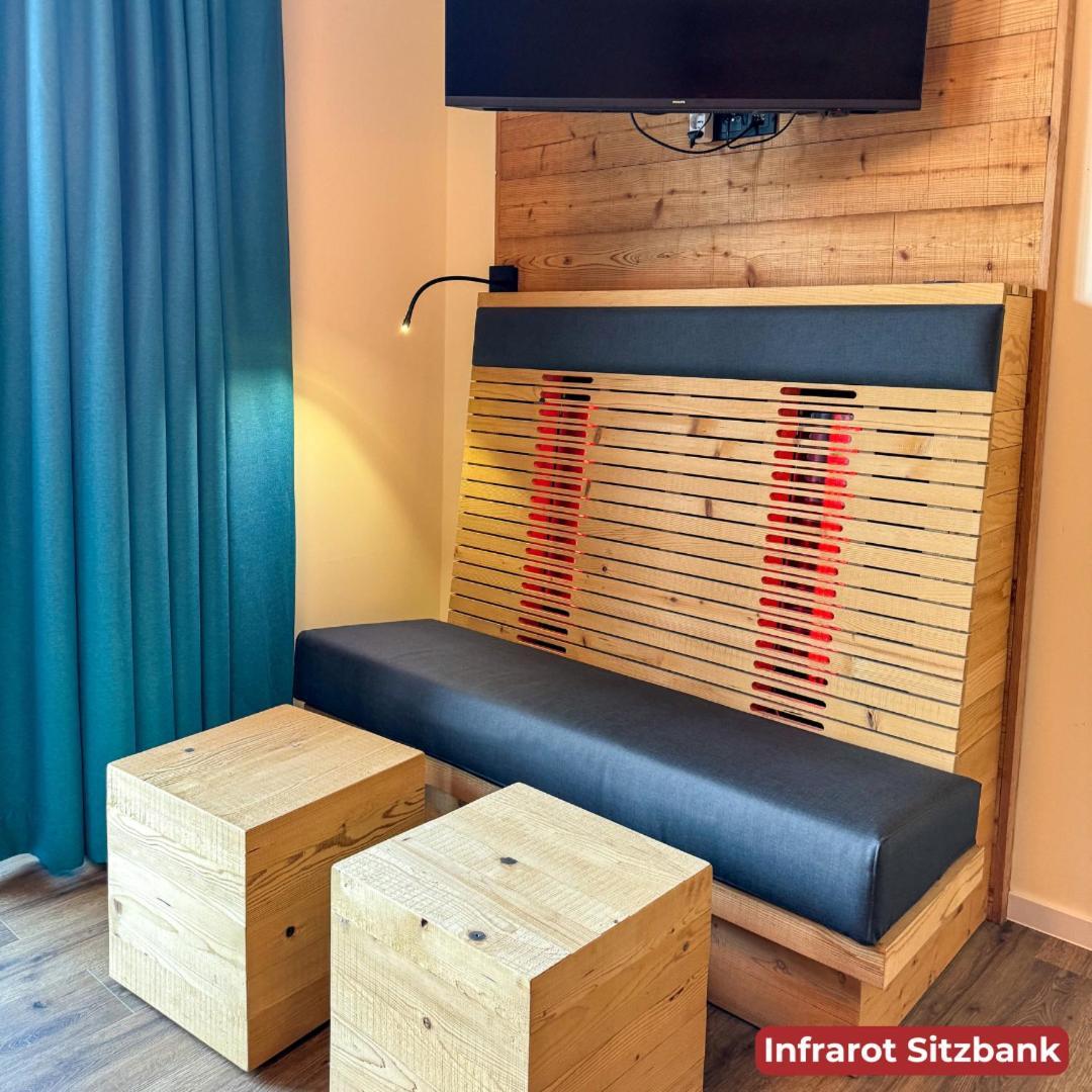 Veenland Hotel Харен Экстерьер фото