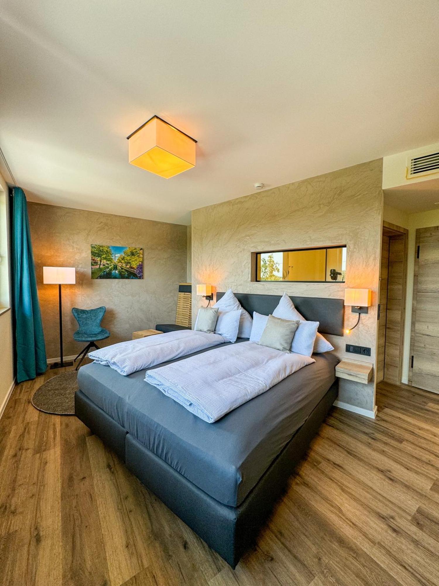 Veenland Hotel Харен Экстерьер фото