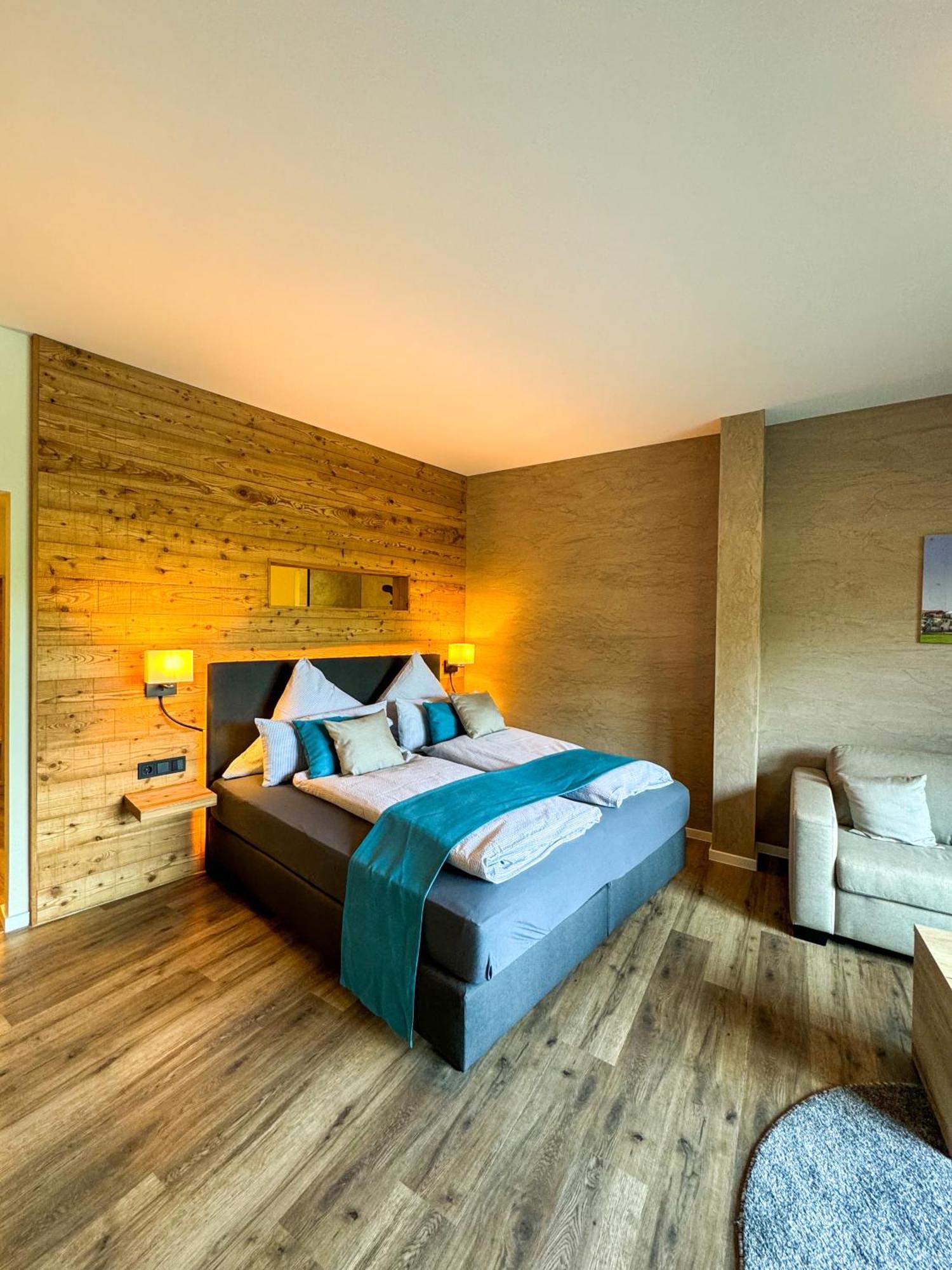 Veenland Hotel Харен Экстерьер фото